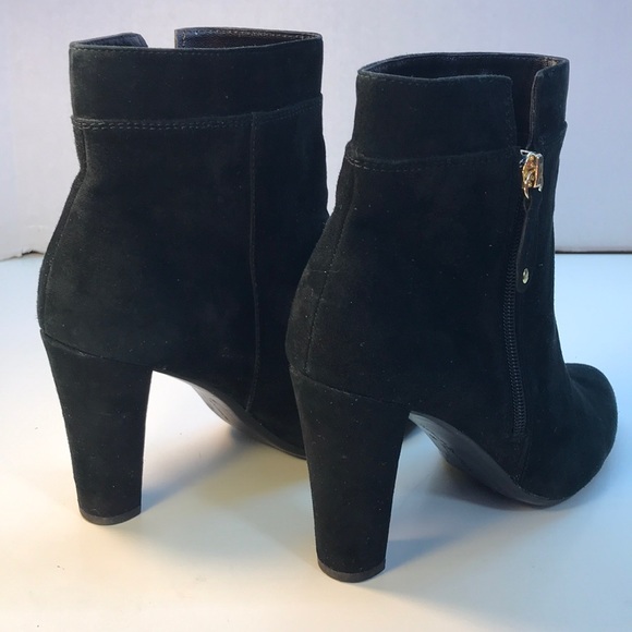Adrienne Vittadini Black Suede Booties Size 8 - Picture 5 of 8
